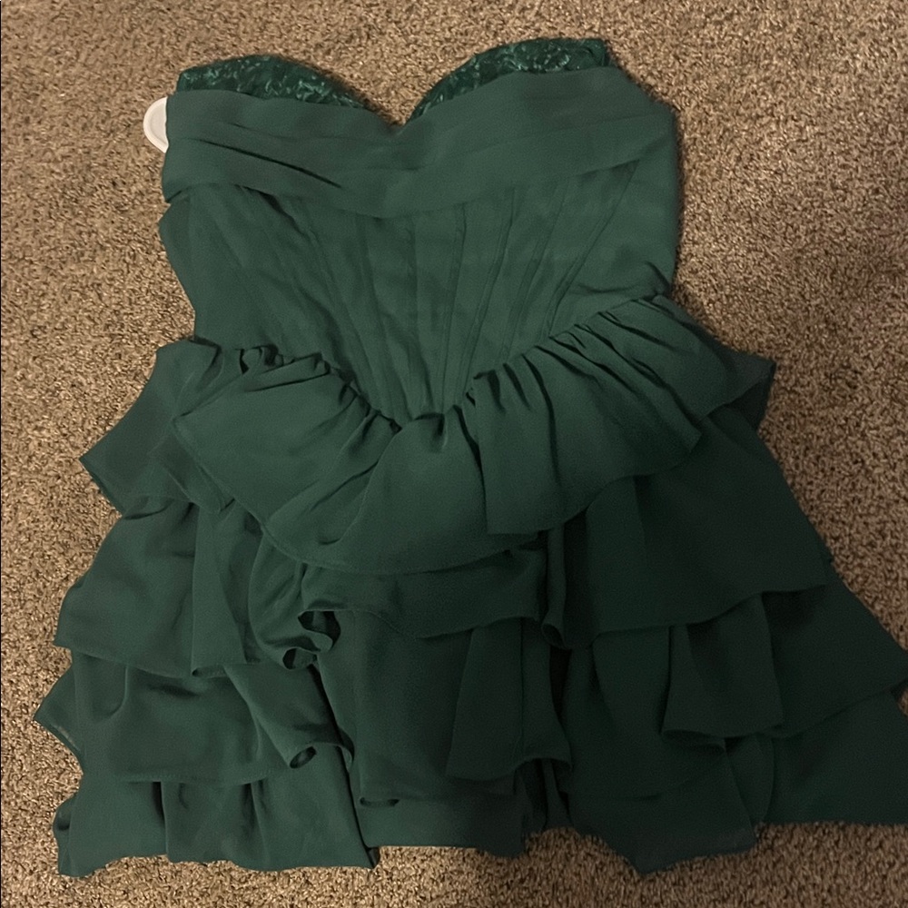 Elegant Green Strapless Dress